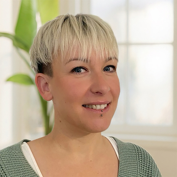 Jule Speek- Friseurin Friseursalon Haarliebe Starnberg 2025